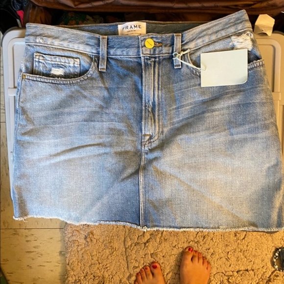 Frame Demin Le Mini Skirt  NWT  ❤️ HOST PICK! Cool & Chic & Casual Party! - Picture 6 of 7